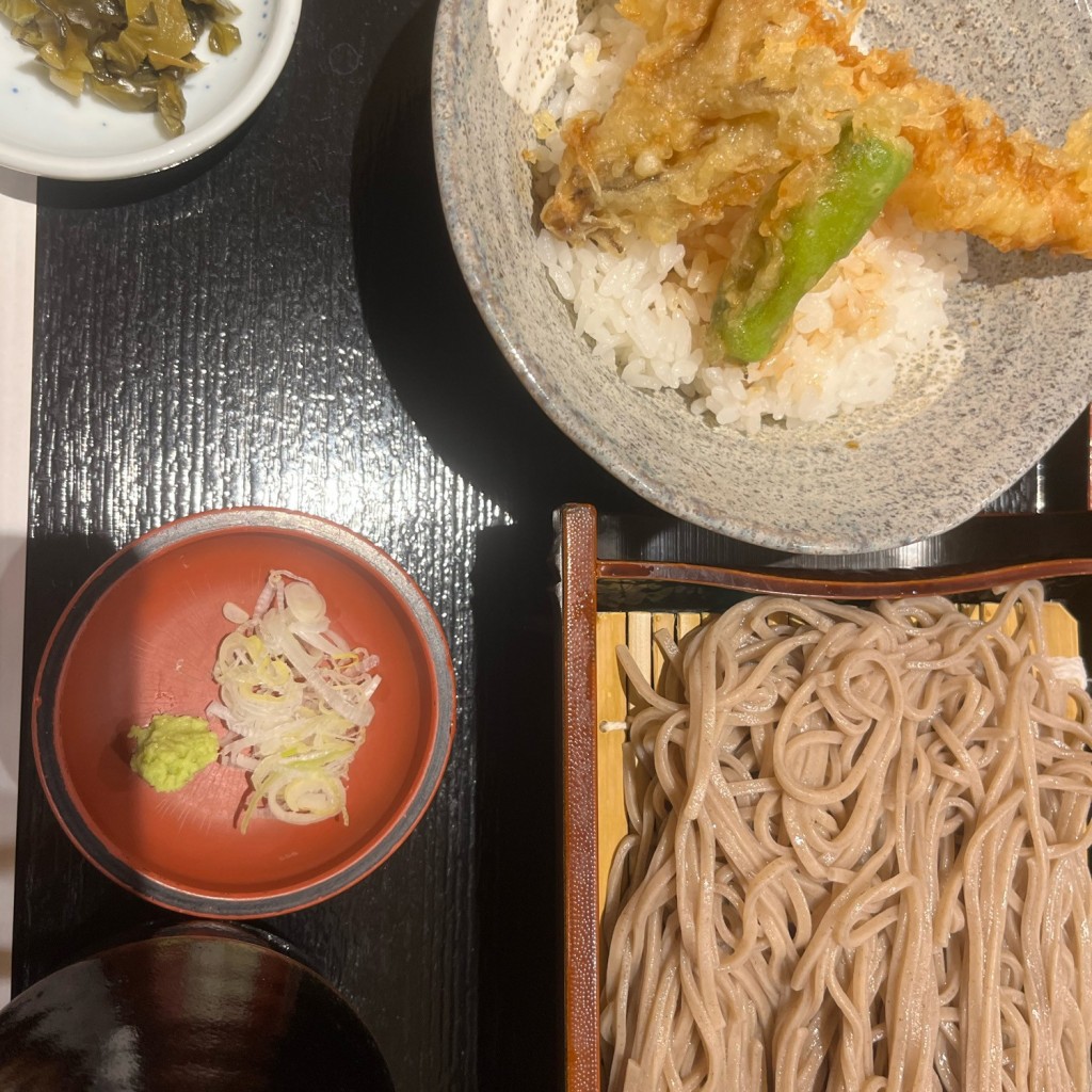 ユーザーが投稿した海老天丼セットの写真 - 実際訪問したユーザーが直接撮影して投稿した栄和食 / 日本料理和花亭の写真