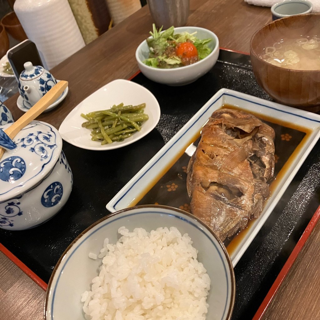 ユーザーが投稿した金目鯛の煮付けランチの写真 - 実際訪問したユーザーが直接撮影して投稿した馬場通り和食 / 日本料理炭火小料理 ことりの写真