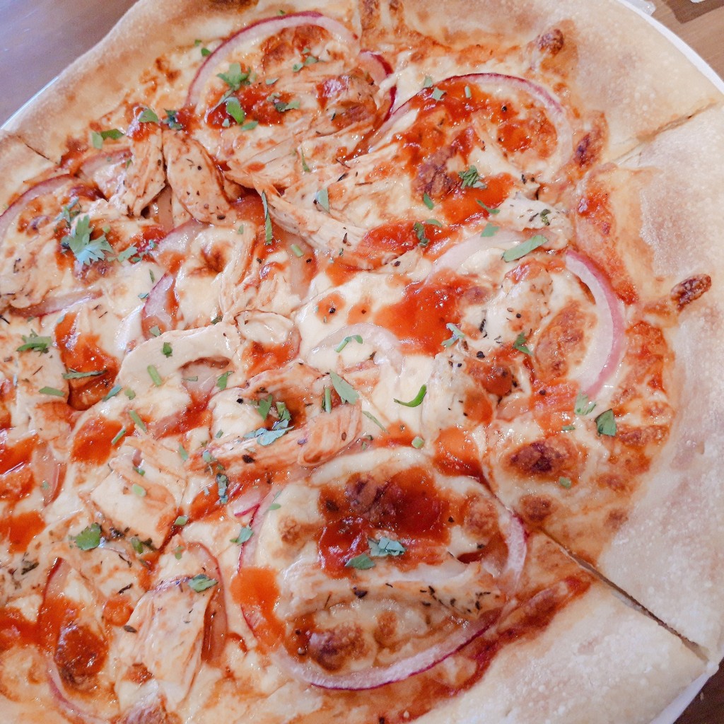 ユーザーが投稿したピザの写真 - 実際訪問したユーザーが直接撮影して投稿した堀川町ピザカリフォルニア・ピザ・キッチン ラゾーナ川崎店の写真