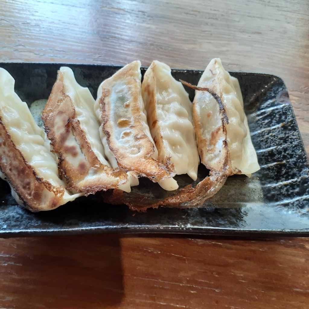 ユーザーが投稿したとうきちラーメンと餃子と焼プリンの写真 - 実際訪問したユーザーが直接撮影して投稿した平野市町ラーメン / つけ麺藤吉 平野店の写真