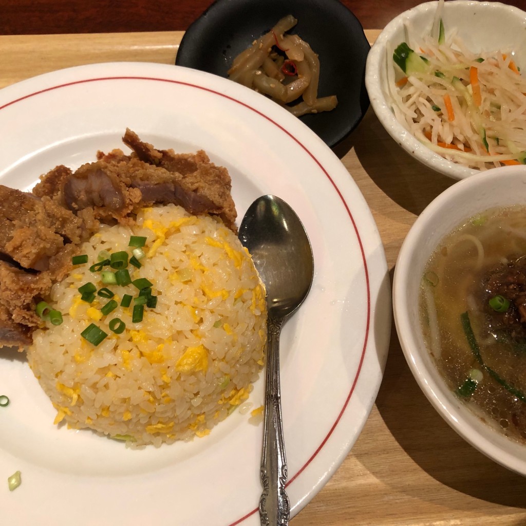 ユーザーが投稿した排骨炒飯の写真 - 実際訪問したユーザーが直接撮影して投稿した西神田台湾料理台南担仔麺 水道橋本店の写真