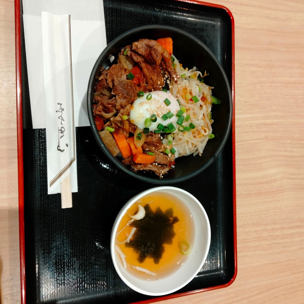 ユーザーが投稿した牛すじ煮込み丼の写真 - 実際訪問したユーザーが直接撮影して投稿した安行領根岸韓国料理吾照里の写真