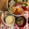 ランチ海鮮丼 - 実際訪問したユーザーが直接撮影して投稿した白金町回転寿司鮨八の写真のメニュー情報