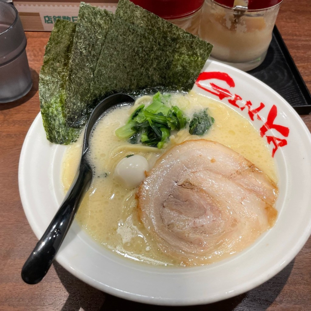 ユーザーが投稿した塩豚骨ラーメンの写真 - 実際訪問したユーザーが直接撮影して投稿した七栄ラーメン専門店吟家 富里店の写真