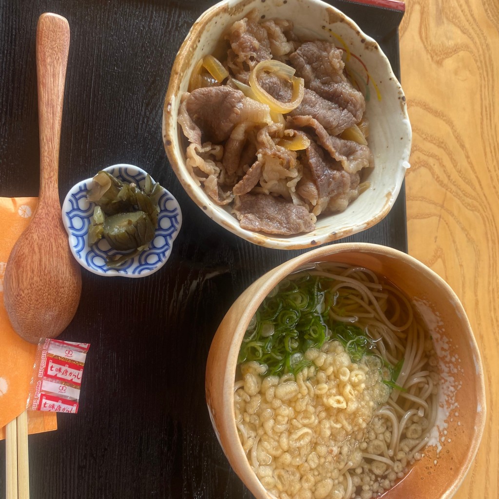 ユーザーが投稿した牛丼(かけそばセット)の写真 - 実際訪問したユーザーが直接撮影して投稿した鵜川そば白ひげ蕎麦の写真