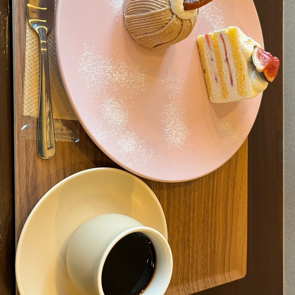 ユーザーが投稿したイチゴサンドのショートケーキの写真 - 実際訪問したユーザーが直接撮影して投稿した松南町カフェgeecoffeeの写真