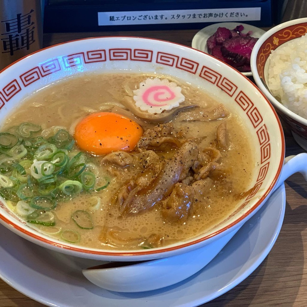 seocchiさんが投稿した名駅南ラーメン専門店のお店肉玉中華そば 轟 -todoroki-/ニクタマチュウカソバ トドロキの写真