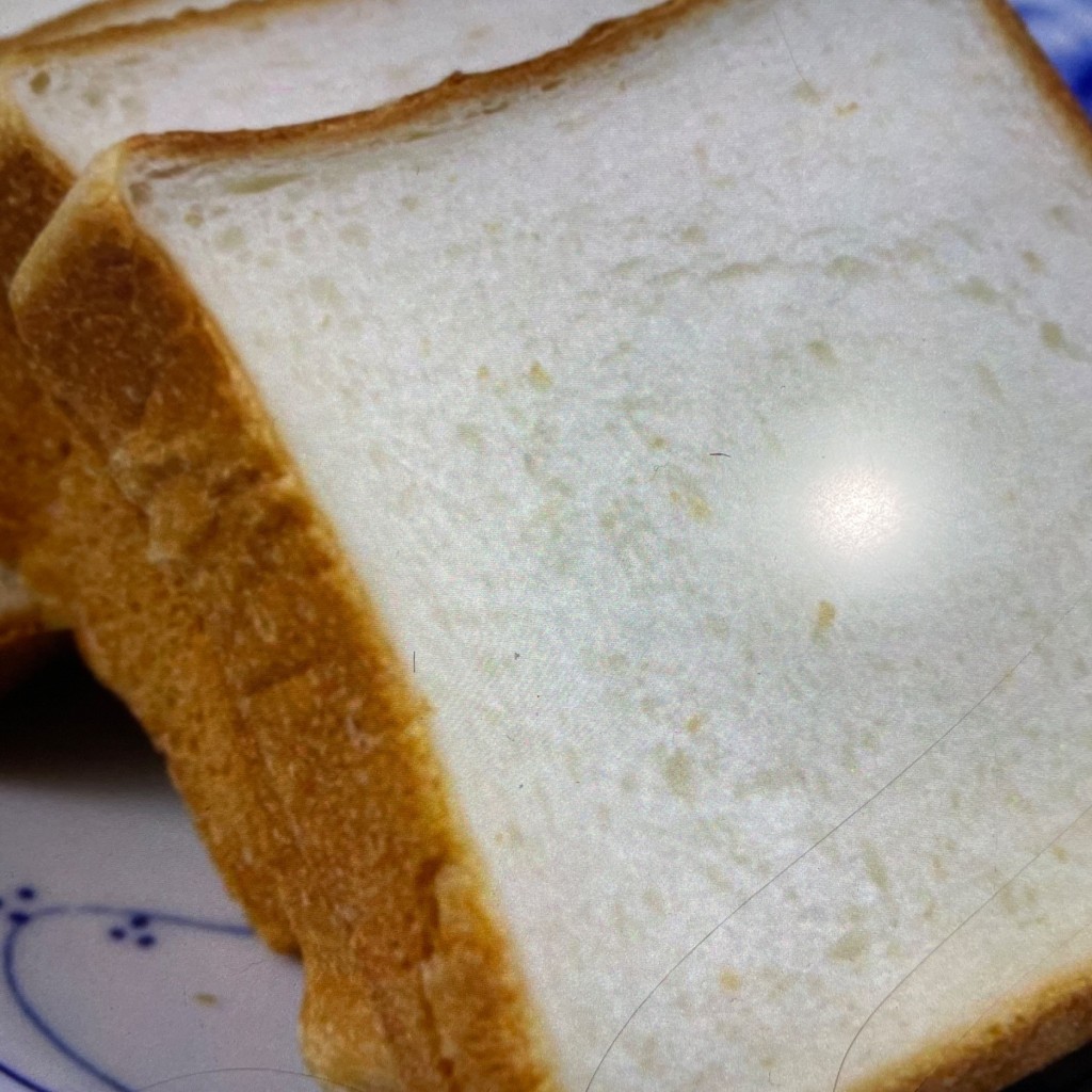 ユーザーが投稿した天然酵母食パンの写真 - 実際訪問したユーザーが直接撮影して投稿した真砂ベーカリーParadise & Lunch 南茨木店の写真
