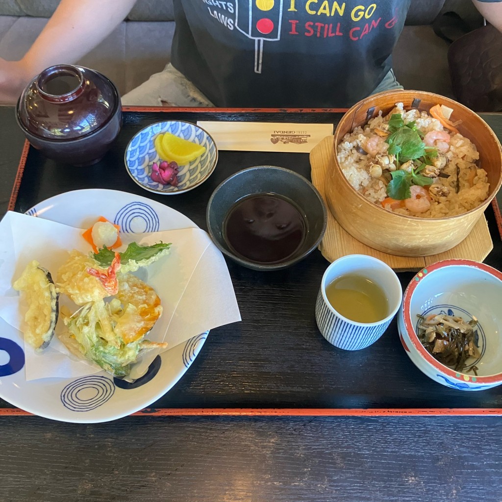 ユーザーが投稿した炊き込み天ぷら定食の写真 - 実際訪問したユーザーが直接撮影して投稿した春野町弘岡下中華料理ゲンダイの写真