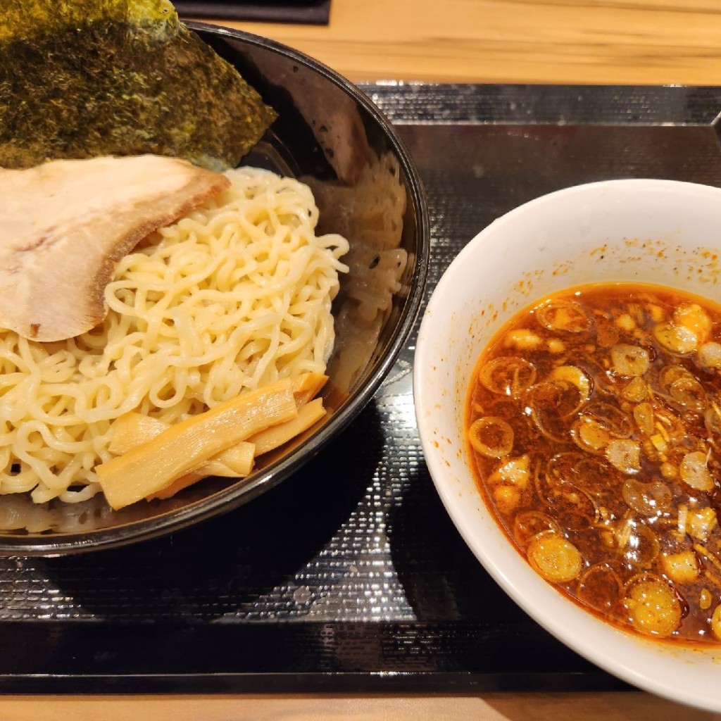 ユーザーが投稿した旨辛つけ麺の写真 - 実際訪問したユーザーが直接撮影して投稿した高萩町ラーメン専門店やまがた心心 イオンモール佐野新都市店の写真