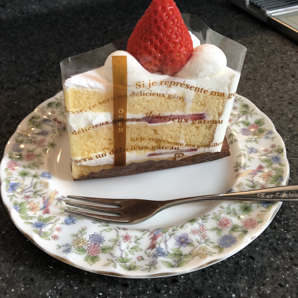 ユーザーが投稿した苺ショートケーキの写真 - 実際訪問したユーザーが直接撮影して投稿した岡崎ケーキパピヨン 湖西店の写真