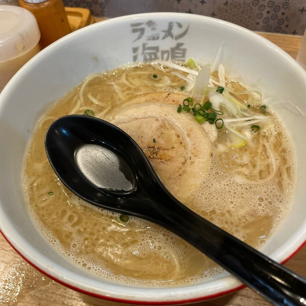 ユーザーが投稿した魚介とんこつラーメンの写真 - 実際訪問したユーザーが直接撮影して投稿した名駅イタリアン銀座イタリー亭JRゲートタワー店の写真