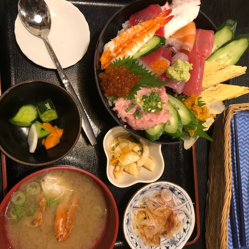実際訪問したユーザーが直接撮影して投稿した富岡鮮魚 / 海産物店大塚水産の写真