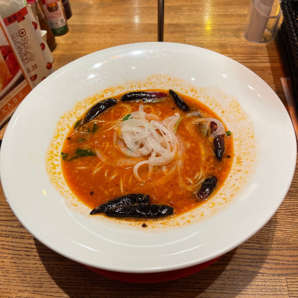 匿命係さんが投稿した三宮町ラーメン / つけ麺のお店真っ赤ならーめん とまこ 三宮センタープラザ店/マッカナラーメン トマコ サンノミヤセンタープラザテンの写真