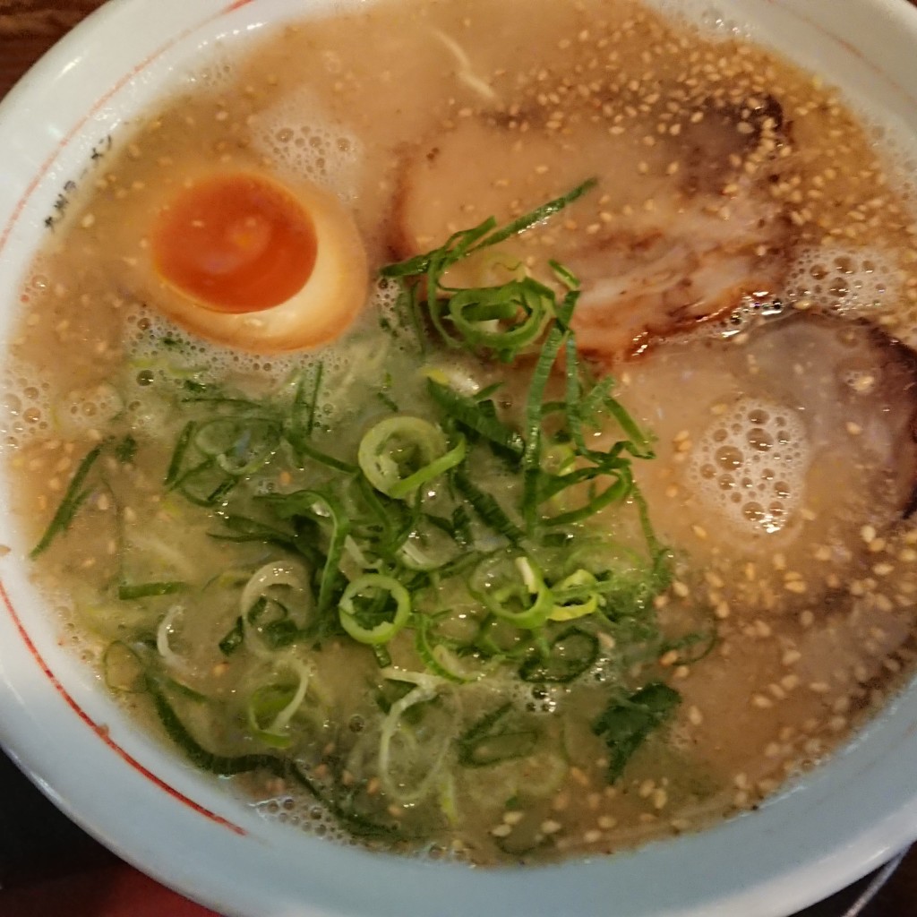 ユーザーが投稿したラーメン半チャーハンの写真 - 実際訪問したユーザーが直接撮影して投稿した福島ラーメン / つけ麺九州ラーメン 片岡製作所の写真