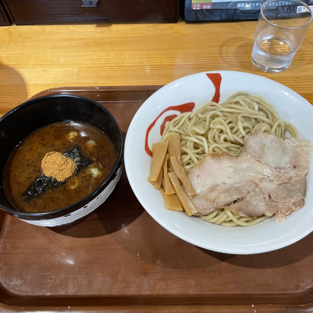 実際訪問したユーザーが直接撮影して投稿した花沢ラーメン専門店こだわり自家製麺 心心の写真