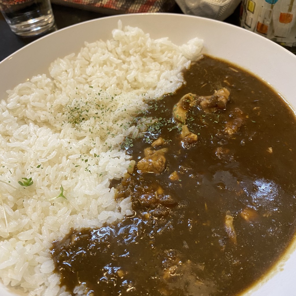 ユーザーが投稿した欧風チキン煮込みカレーの写真 - 実際訪問したユーザーが直接撮影して投稿した千代カレー欧風curry クルックーの写真