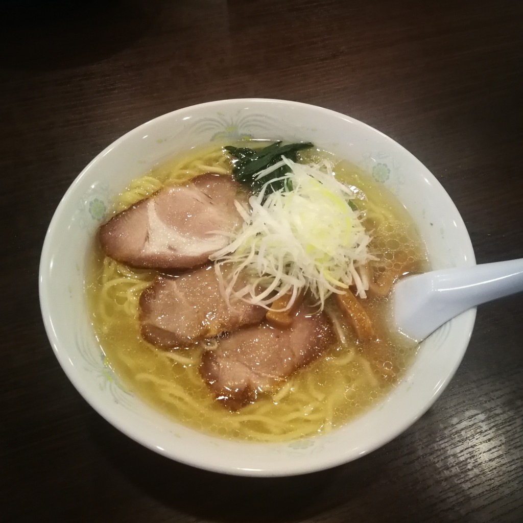 ユーザーが投稿した塩ラーメンの写真 - 実際訪問したユーザーが直接撮影して投稿した岡一色ラーメン専門店豚平の写真