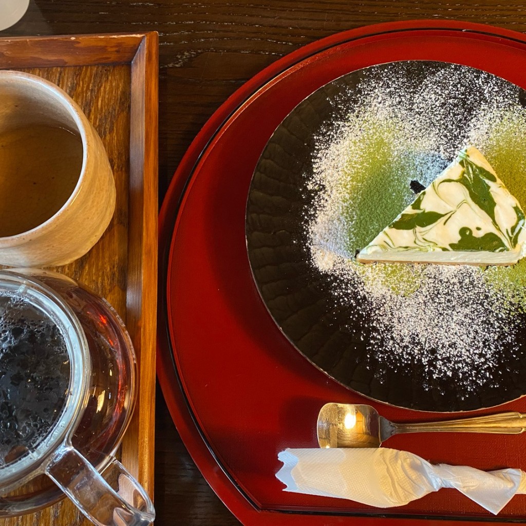 ユーザーが投稿した抹茶レアチーズケーキ(ほうじ茶付き)の写真 - 実際訪問したユーザーが直接撮影して投稿した山ノ内定食屋点心庵の写真