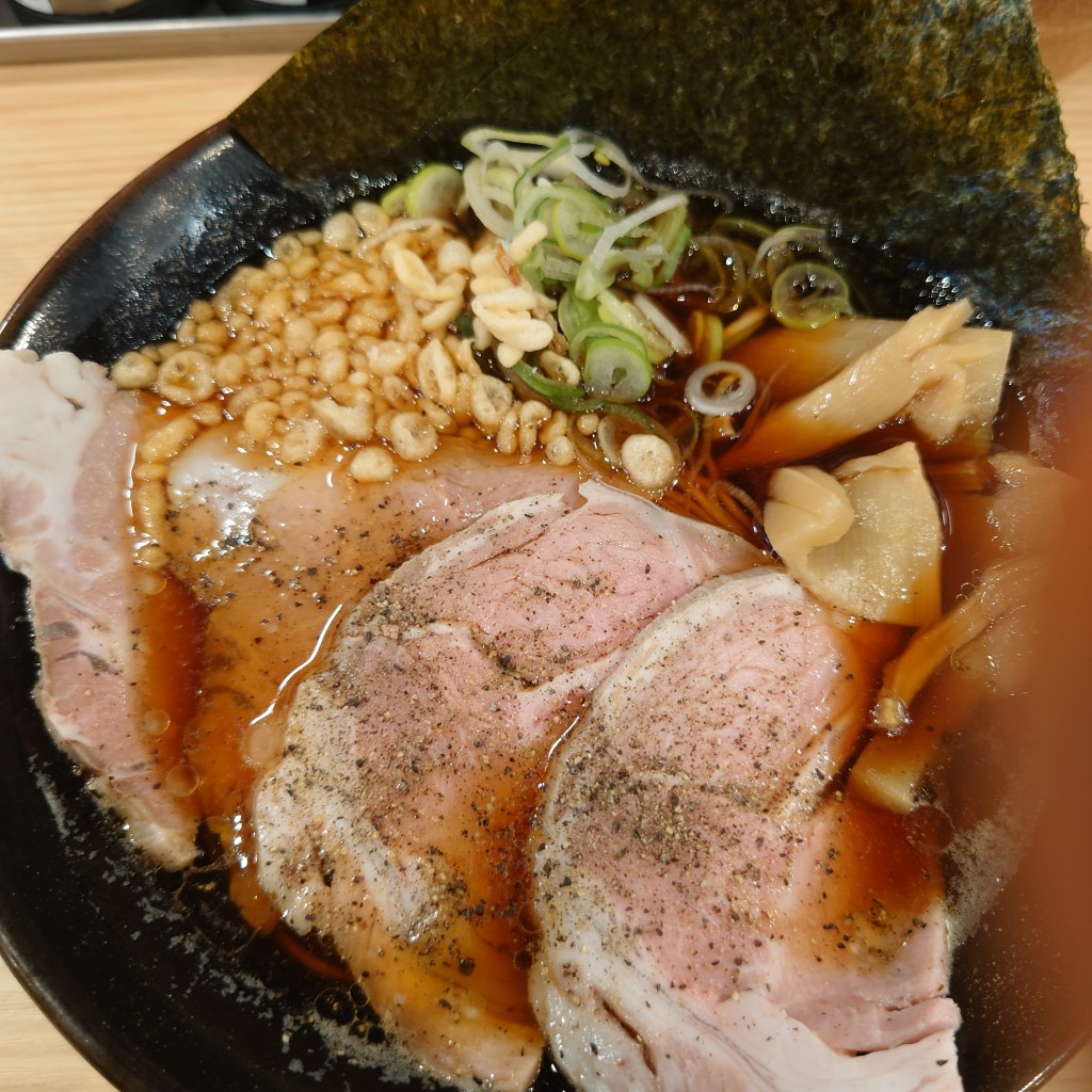 てくてくさんが投稿した神宮寺ラーメン / つけ麺のお店ラーメン 吟とん/ラーメン ギントンの写真