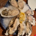 実際訪問したユーザーが直接撮影して投稿した青葉台オイスターバーGrill&Oyster Rico 牡蠣と魚の写真