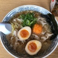 味玉肉そば - 実際訪問したユーザーが直接撮影して投稿した城町ラーメン専門店丸源ラーメン 三原店の写真のメニュー情報