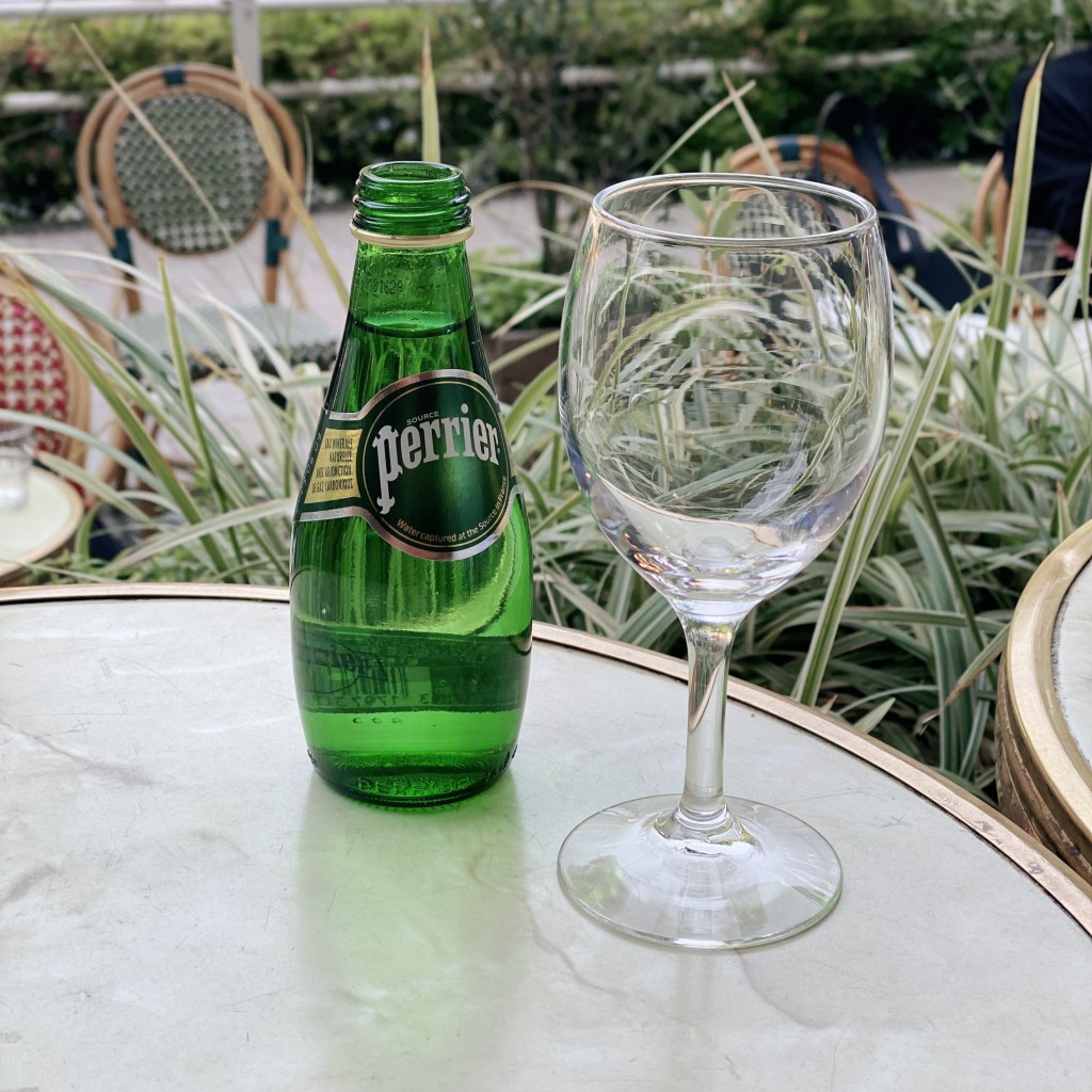 ユーザーが投稿したPerrierの写真 - 実際訪問したユーザーが直接撮影して投稿した紀尾井町カフェAUX BACCHANALES 紀尾井町店の写真