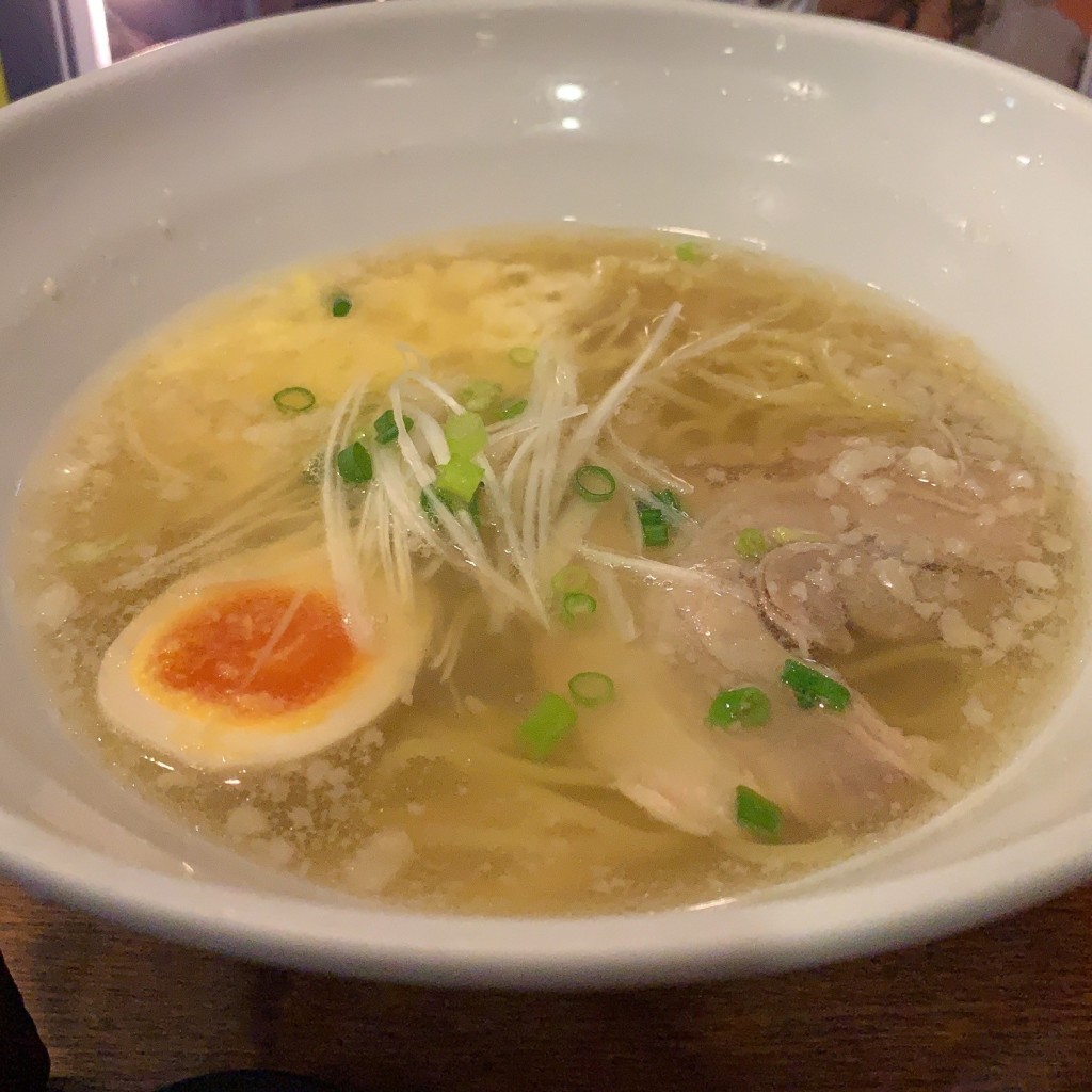 ユーザーが投稿した極上塩チーズラーメンの写真 - 実際訪問したユーザーが直接撮影して投稿した上吉田ラーメン / つけ麺ガキ大将ラーメン 匠 富士吉田店の写真