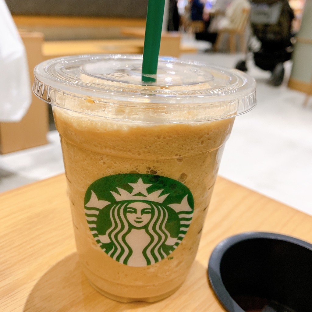 ユーザーが投稿したコーヒーフラペチーノログでブラックエブロンバリスの写真 - 実際訪問したユーザーが直接撮影して投稿した筒井カフェスターバックスコーヒー TSUTAYA BOOKSTORE エミフルMASAKI店の写真