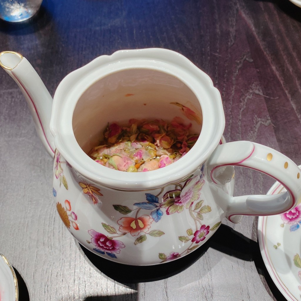 ユーザーが投稿したAFTERNOON TEAの写真 - 実際訪問したユーザーが直接撮影して投稿した八重洲ホテルラウンジザ・ラウンジ ブルガリホテル東京の写真