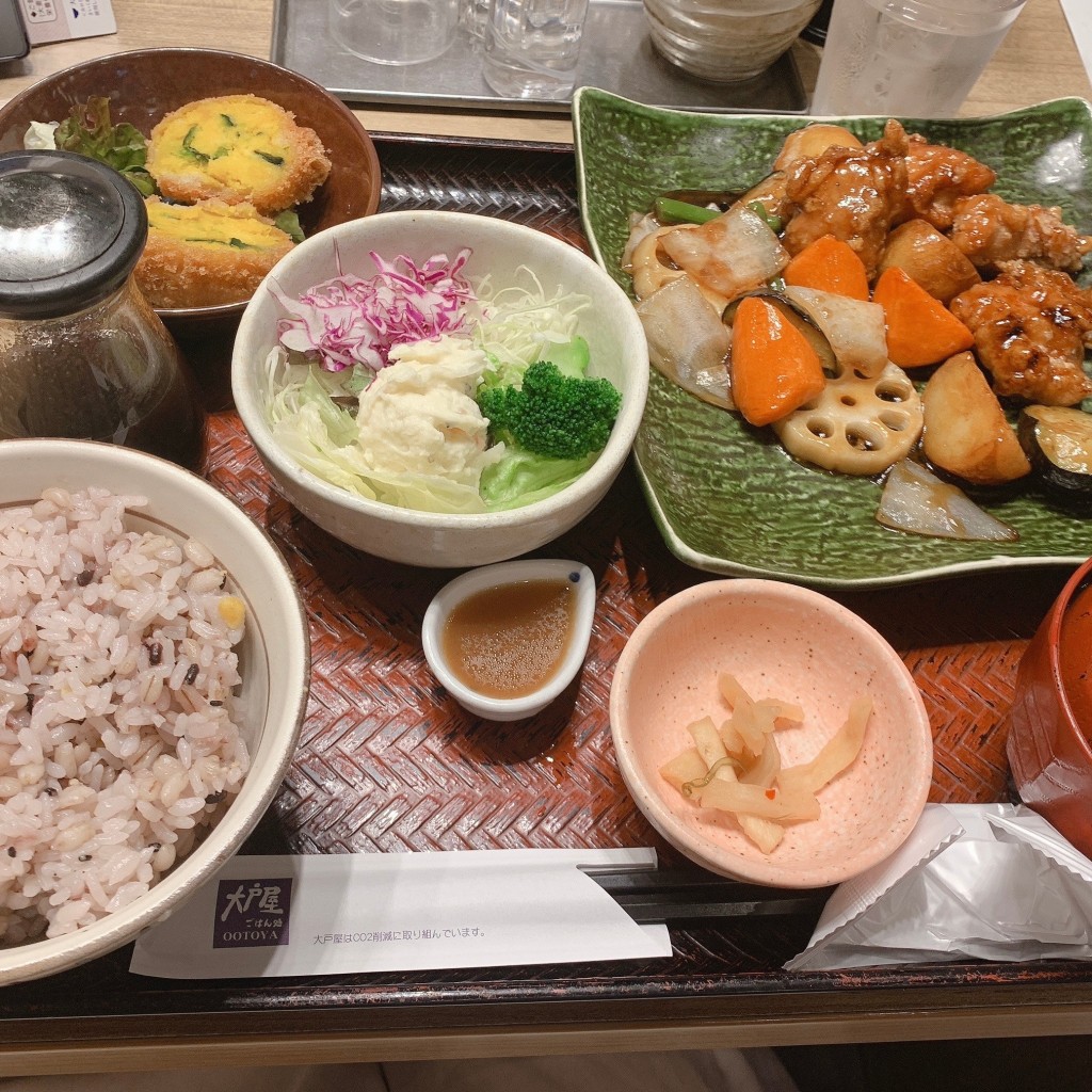 ユーザーが投稿した[定食]鶏と野菜の黒酢あんの写真 - 実際訪問したユーザーが直接撮影して投稿した西新宿定食屋大戸屋 新宿西口大ガード店の写真