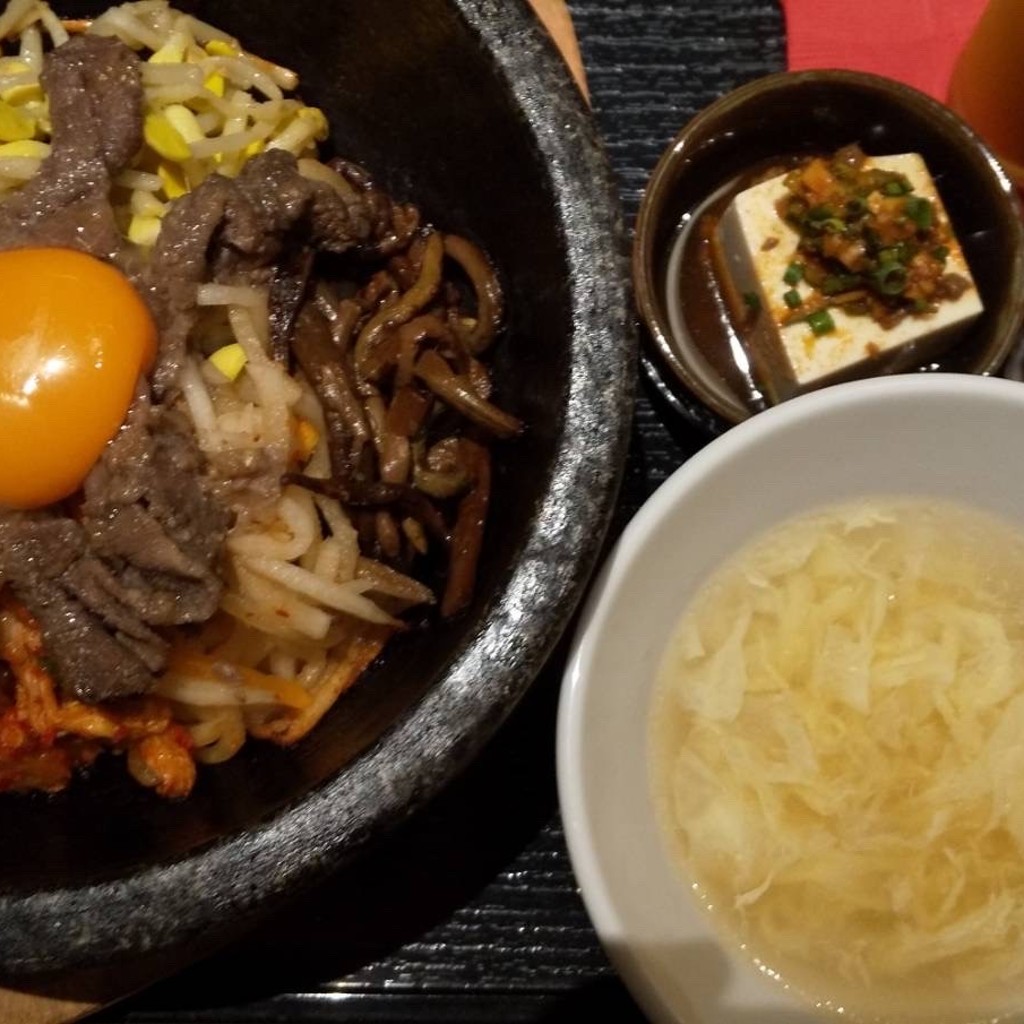 ユーザーが投稿した焼肉石焼ピビンパLunchの写真 - 実際訪問したユーザーが直接撮影して投稿した末広町焼肉焼肉トラジ 柏髙島屋ステーションモール店の写真