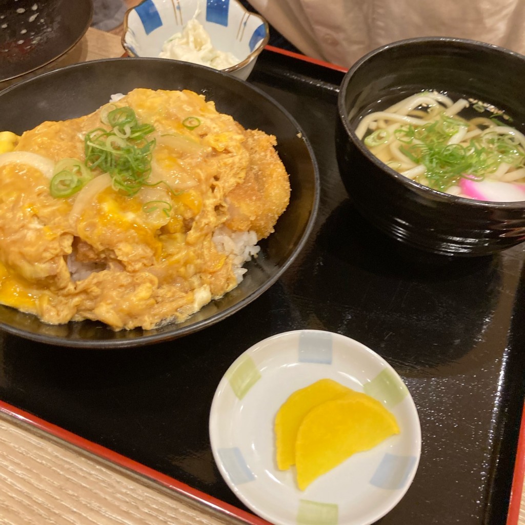 ユーザーが投稿したかつ丼定食(うどん)の写真 - 実際訪問したユーザーが直接撮影して投稿した高尾野町大久保うどん麺処はし 高尾野店の写真