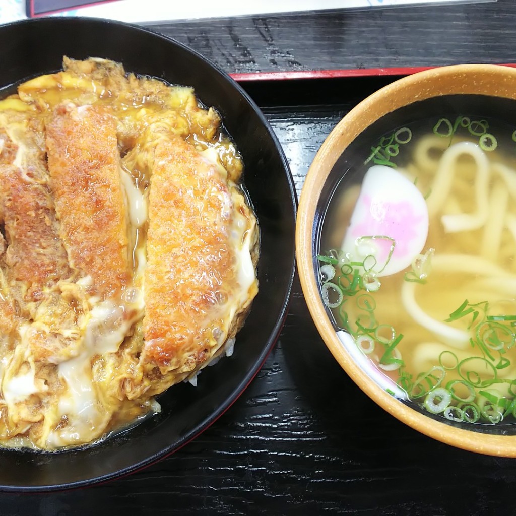 ユーザーが投稿したカツ丼 ミニうどんセットの写真 - 実際訪問したユーザーが直接撮影して投稿した南里うどん資さんうどん 南里店の写真