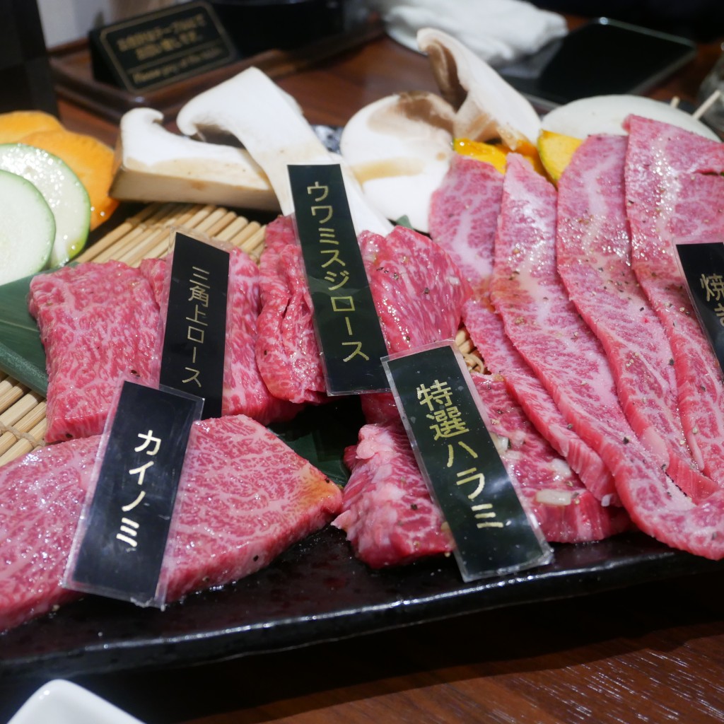 ユーザーが投稿した極上!肉盛りの写真 - 実際訪問したユーザーが直接撮影して投稿した錦糸焼肉焼肉 ONAKANOMIKATAの写真