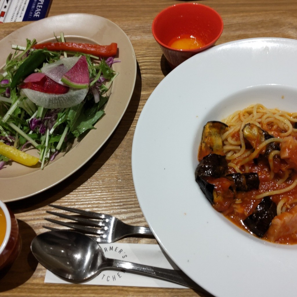 ユーザーが投稿したL. 茄子とモッツァレラのトマトの写真 - 実際訪問したユーザーが直接撮影して投稿した金山カフェファーマーズ キッチン アスナル金山店の写真