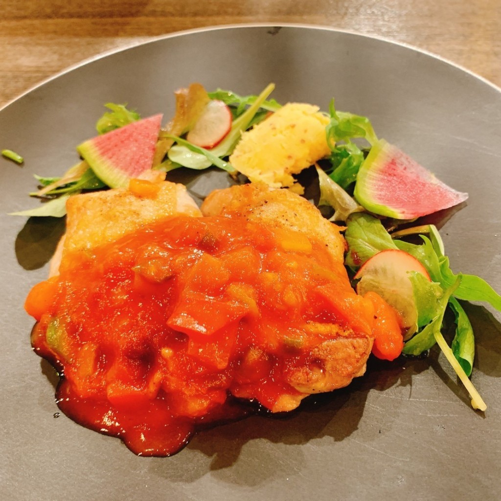 ユーザーが投稿したチキンステーキ トマトソースの写真 - 実際訪問したユーザーが直接撮影して投稿した仙石原カフェCafe riposoの写真
