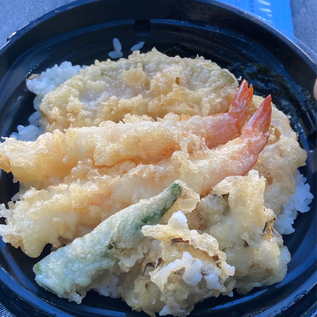 ユーザーが投稿した特別牡蠣海老天丼の写真 - 実際訪問したユーザーが直接撮影して投稿した宮内ファミリーレストラン和食さと 川崎等々力店の写真