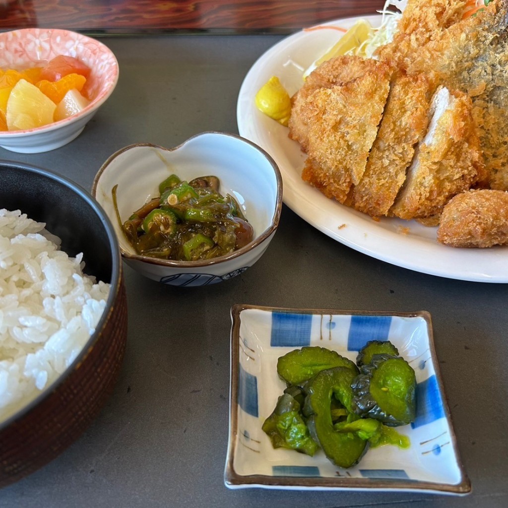 ユーザーが投稿したミックスフライ定食の写真 - 実際訪問したユーザーが直接撮影して投稿した赤石町魚介 / 海鮮料理ドライブイン汐風の写真