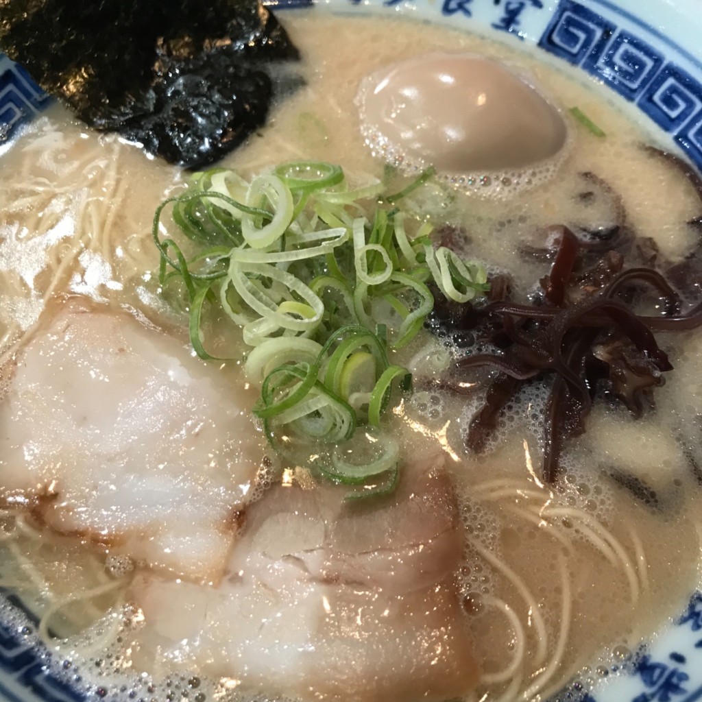 ユーザーが投稿したラーメンの写真 - 実際訪問したユーザーが直接撮影して投稿した宇田川町ラーメン専門店博多食堂の写真