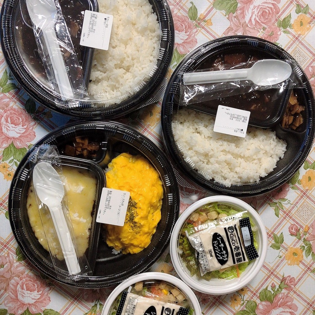 ユーザーが投稿した牛カレー弁当+野菜の写真 - 実際訪問したユーザーが直接撮影して投稿した冨士カレーCoCo壱番屋 白井冨士店の写真