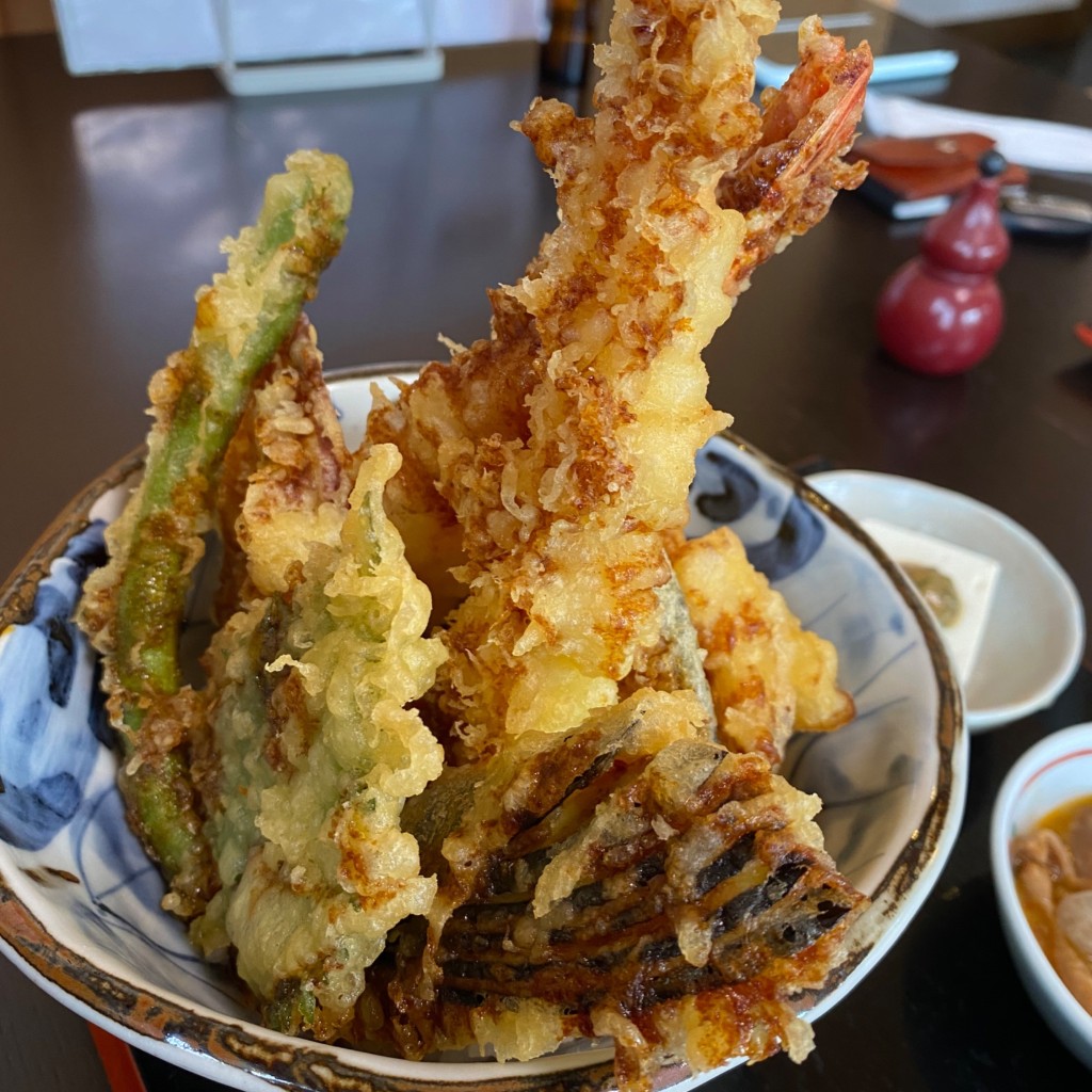 ユーザーが投稿した天丼&ミニミニもつ煮の写真 - 実際訪問したユーザーが直接撮影して投稿した河口定食屋味処 まんぷくの写真