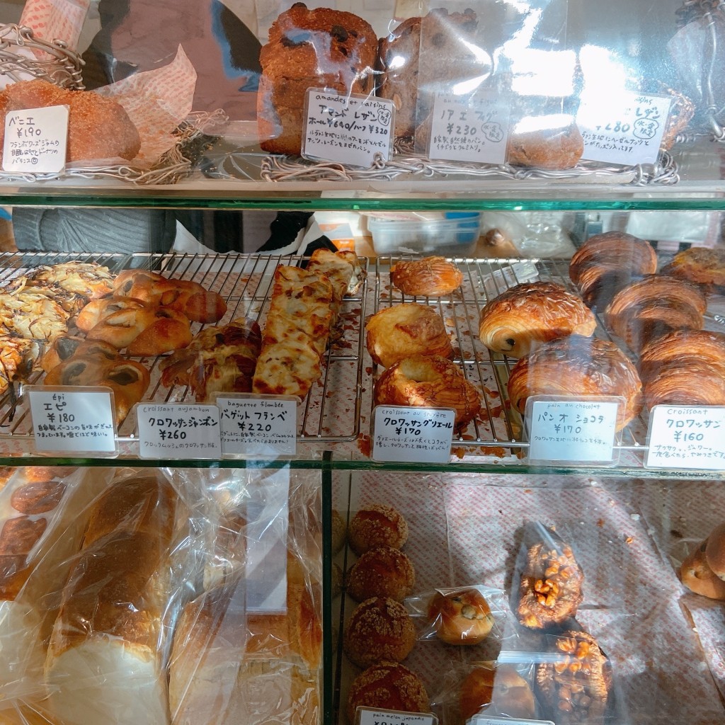 meelogさんが投稿した西原ベーカリーのお店Katane Bakery/カタネ ベーカリーの写真