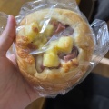 実際訪問したユーザーが直接撮影して投稿した柳山津興ベーカリー513BAKERY 三重津ヨットハーバー店の写真