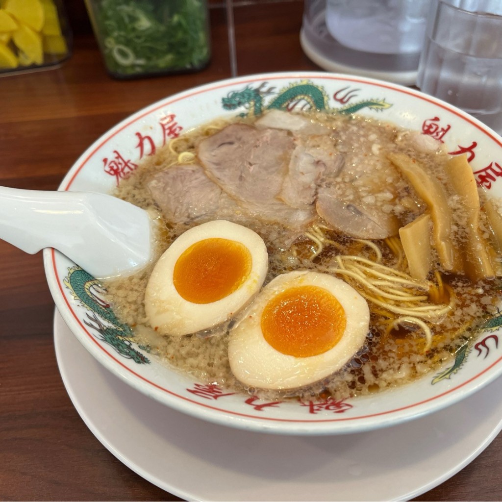 ユーザーが投稿した醤油味玉ラーメンの写真 - 実際訪問したユーザーが直接撮影して投稿した小野蚊ケ瀬町ラーメン専門店ラーメン魁力屋 山科小野店の写真