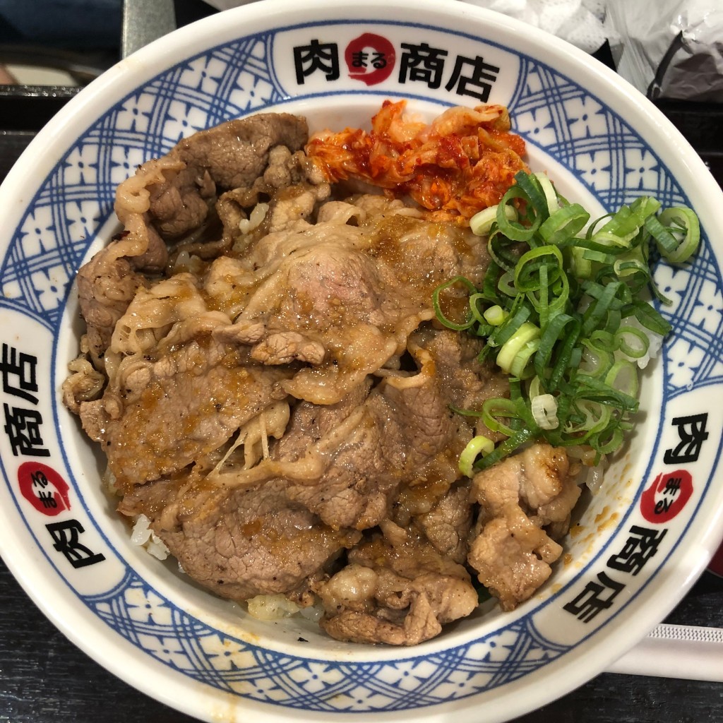 ユーザーが投稿した牛カルビ丼の写真 - 実際訪問したユーザーが直接撮影して投稿した松ケ本町丼もの肉まる商店 イオンモール茨木店の写真