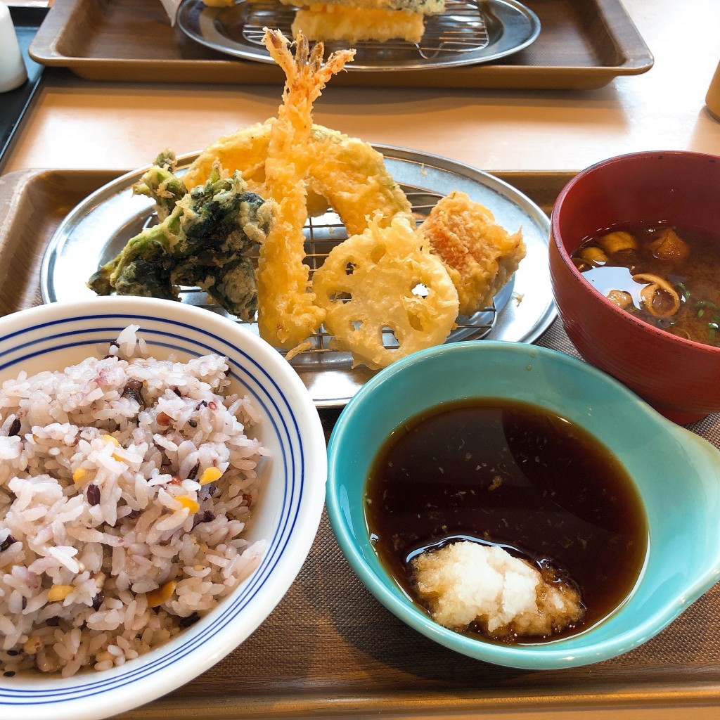 ユーザーが投稿した金目鯛と春定食の写真 - 実際訪問したユーザーが直接撮影して投稿した大枝中山町丼ものえびのや 京都洛西店の写真