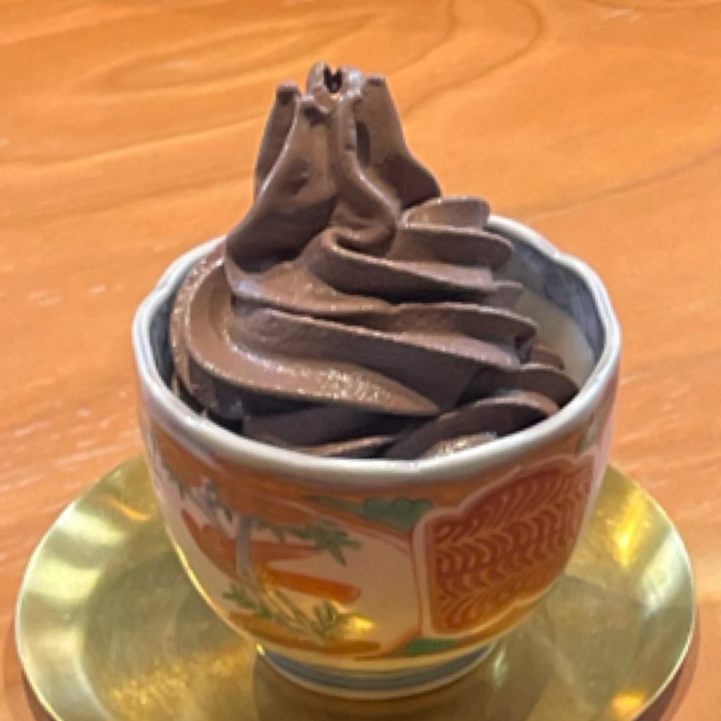 ユーザーが投稿したソフトクリーム [チョコレート]の写真 - 実際訪問したユーザーが直接撮影して投稿した新川町カフェCUBERU Green&Coffeeの写真
