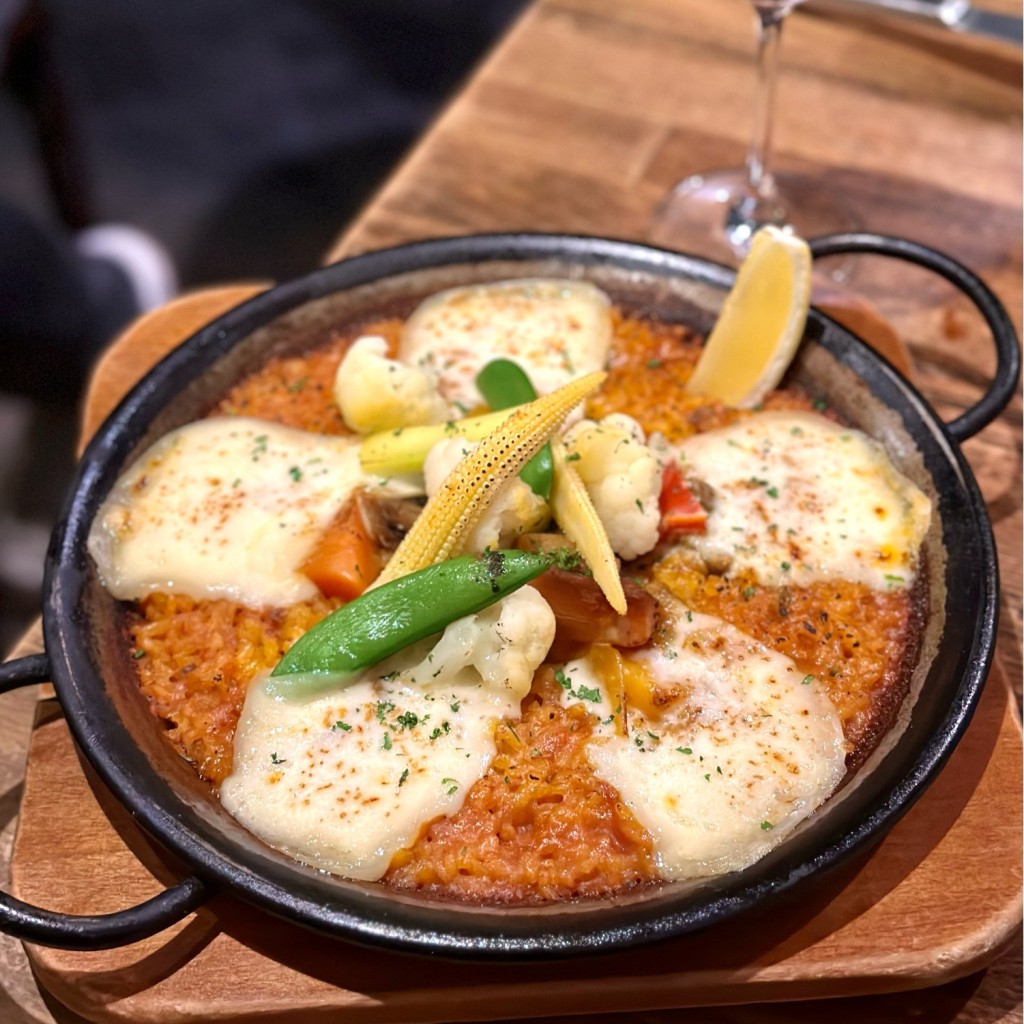 ユーザーが投稿した野菜とチーズのパエージャの写真 - 実際訪問したユーザーが直接撮影して投稿した恵比寿西スペイン料理ボデガス ガパの写真
