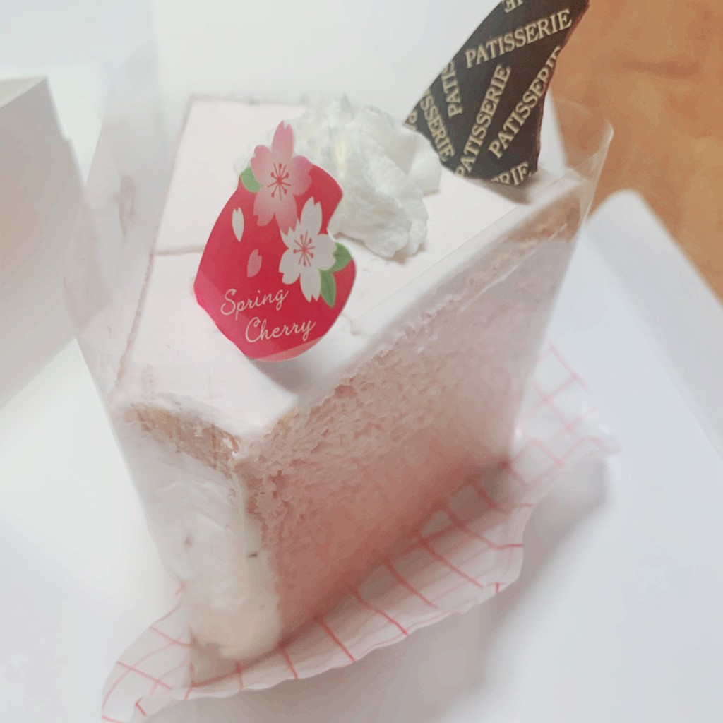 ユーザーが投稿した桜シフォンの写真 - 実際訪問したユーザーが直接撮影して投稿した上矢切ケーキChez Recamier 松戸店の写真